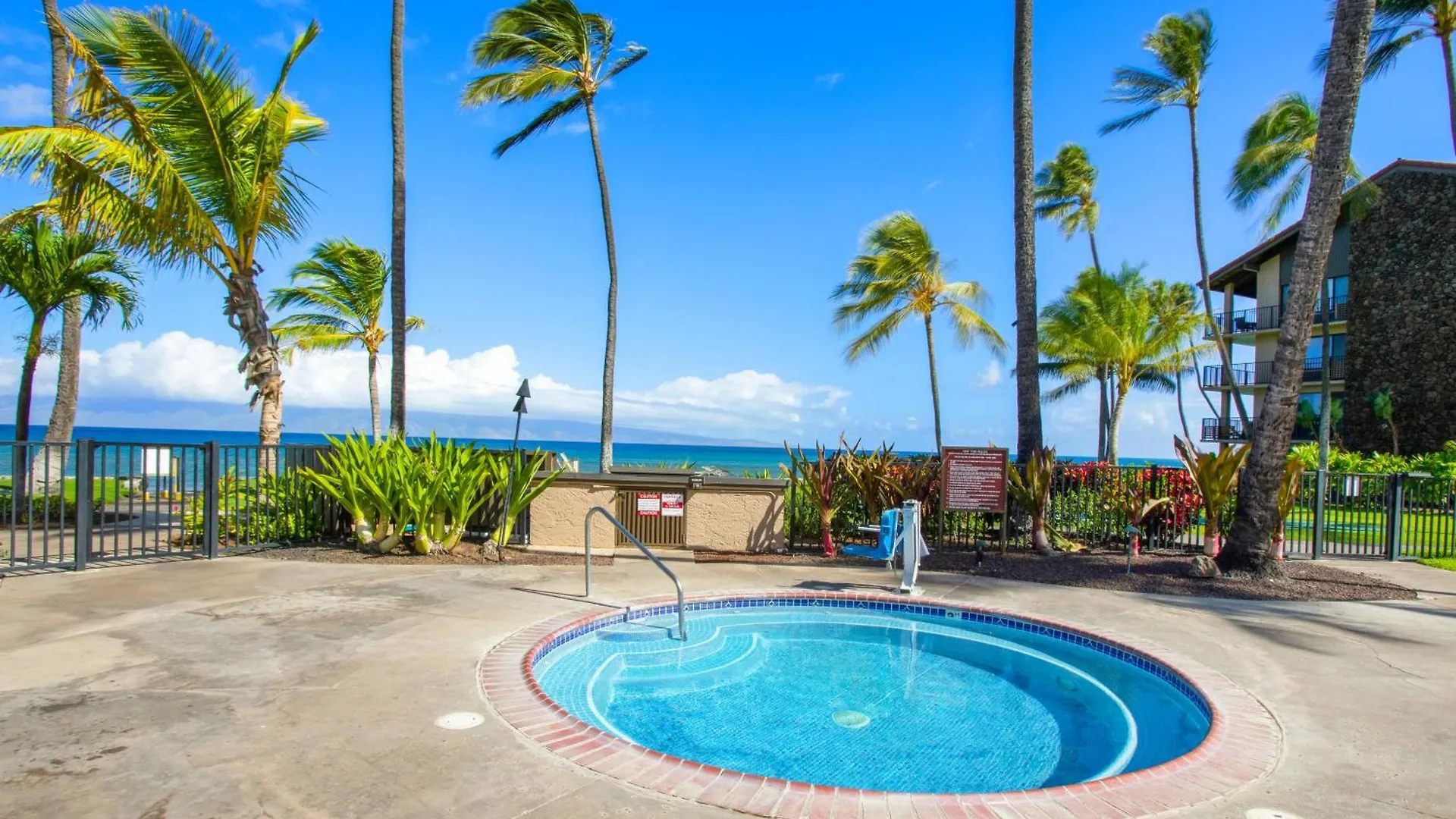 Apartment Papakea Resort K301 - 1Br Ocean View Condo With Free Parking! Kahana United States